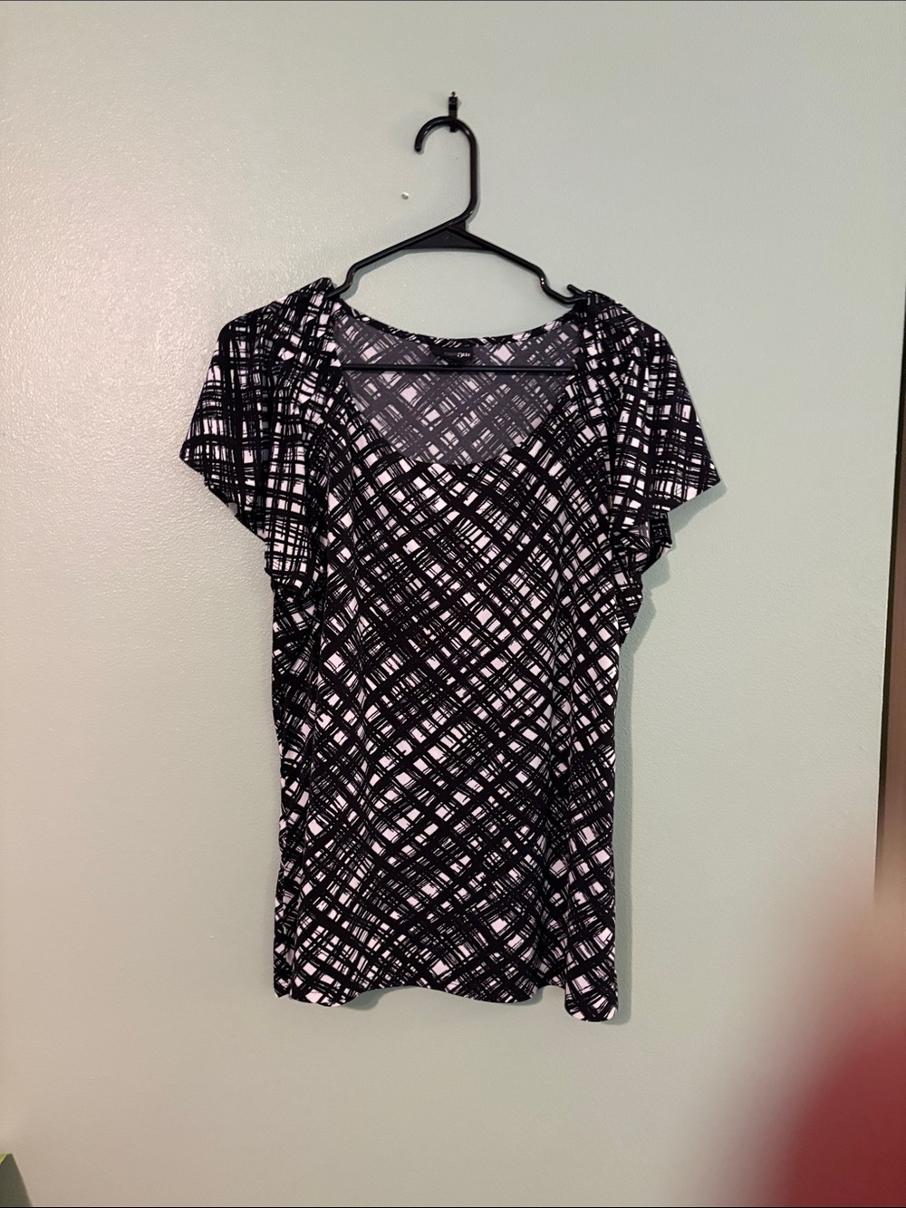 East 5th Black & White Short Sleeve Crosshatch Tee
